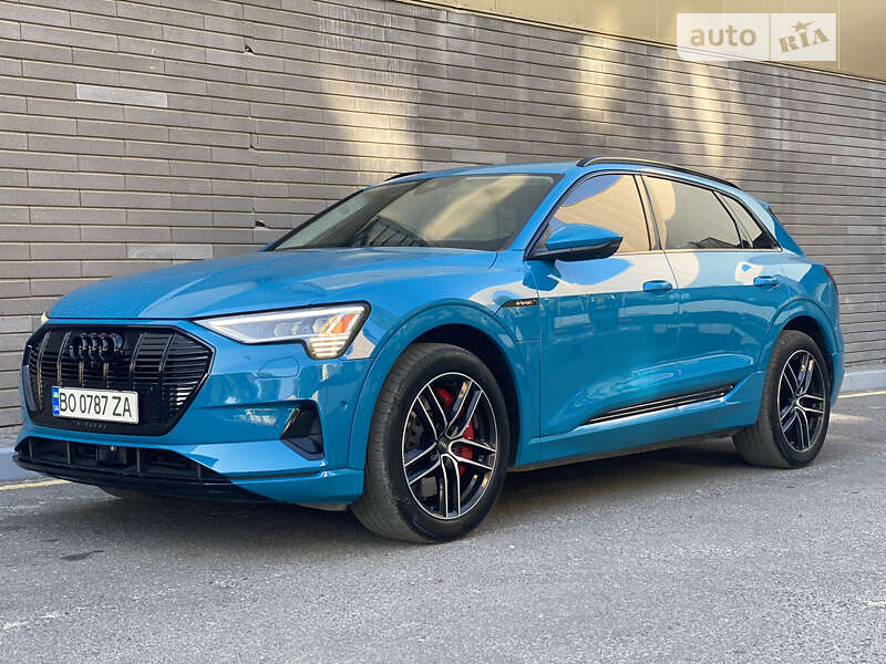 Audi E-tron (2019)