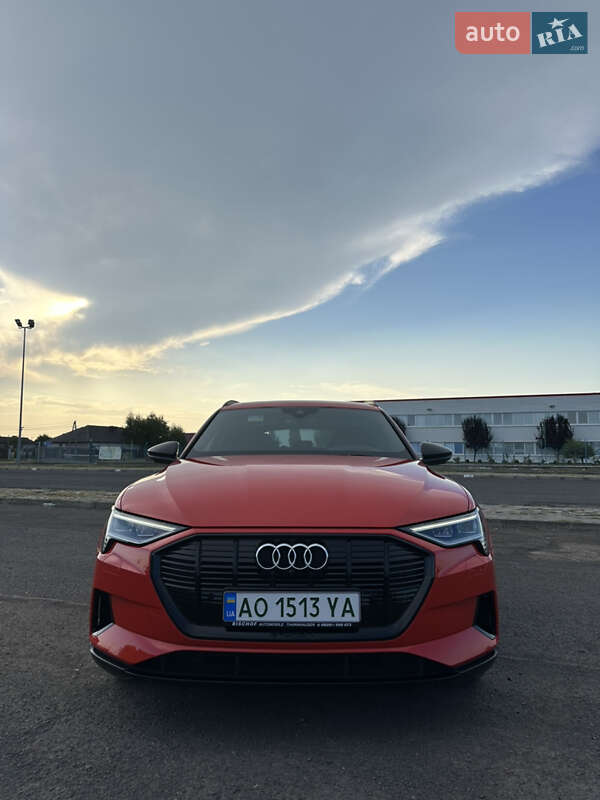 Audi E-tron (2022)