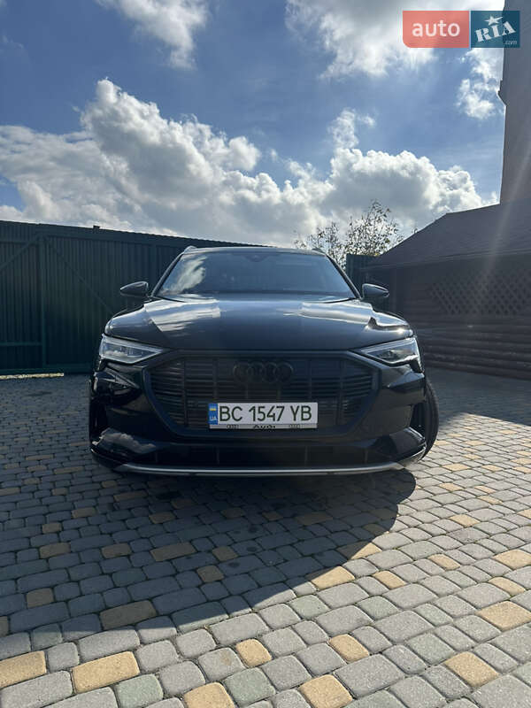 Audi E-tron (2022)