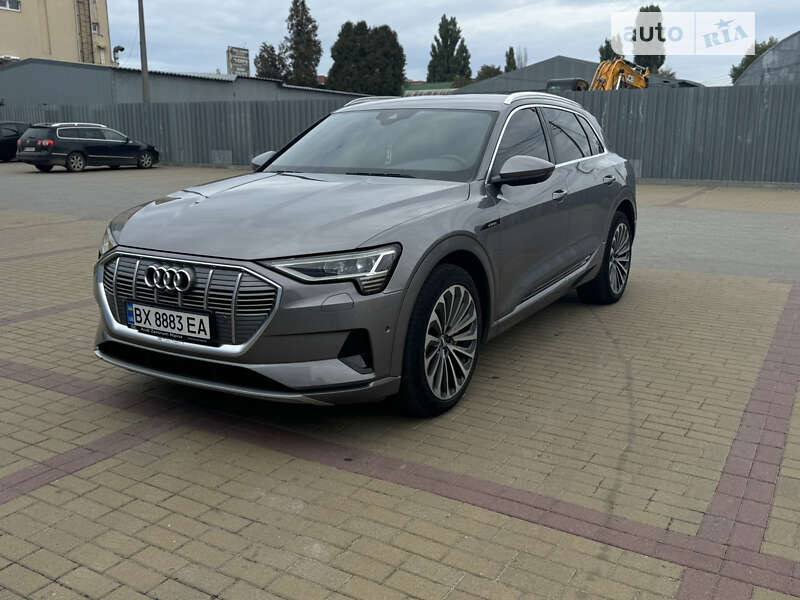 Audi E-tron (2019)