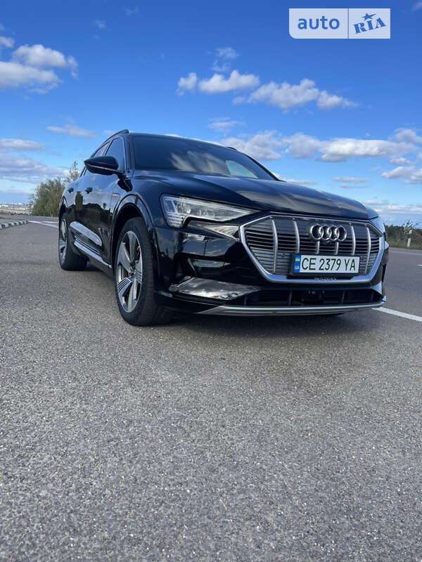 Audi E-tron (2019)