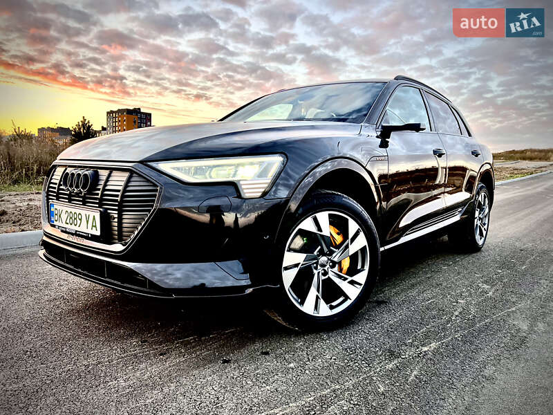 Audi E-tron (2019)