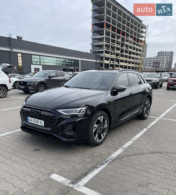 Audi E-tron (2021)