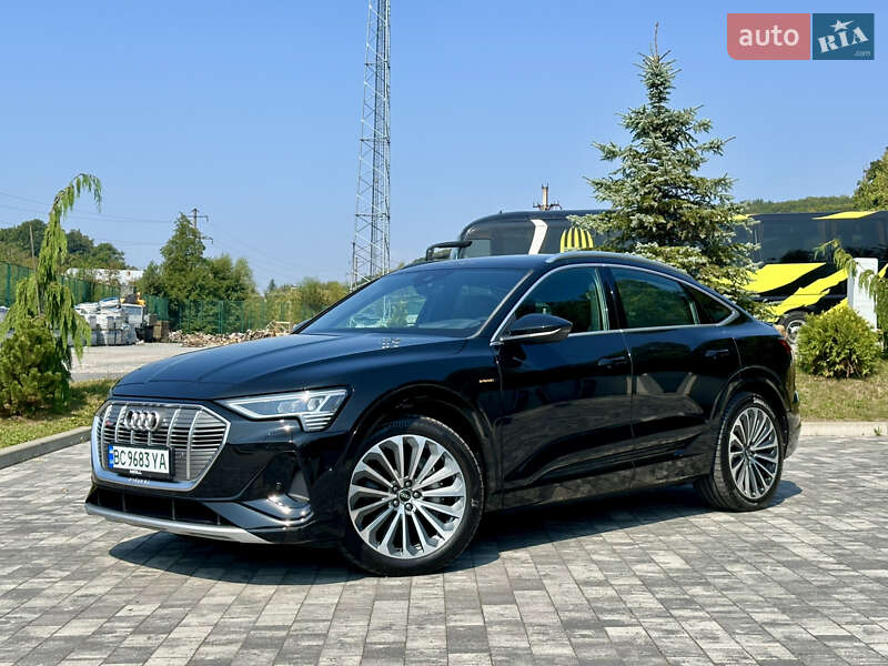 Audi E-tron (2022)