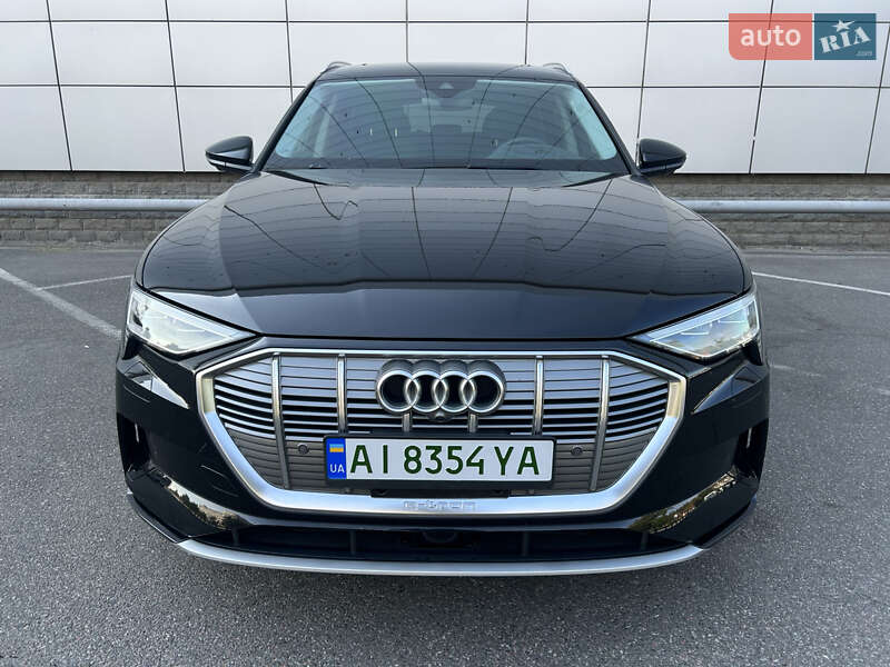 Audi E-tron (2019)