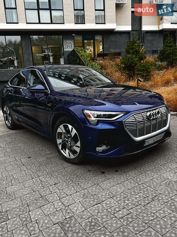 Audi E-tron (2020)
