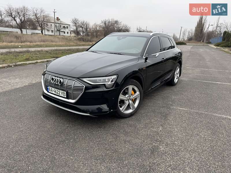 Audi E-tron (2019)