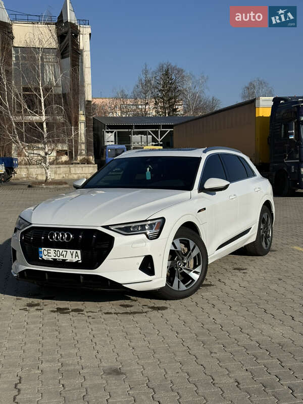 Audi E-tron (2021)