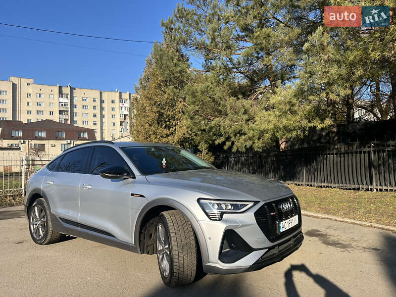 Audi E-tron (2020)