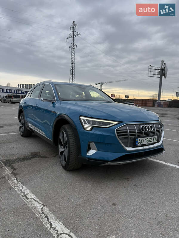 Audi E-tron (2019)