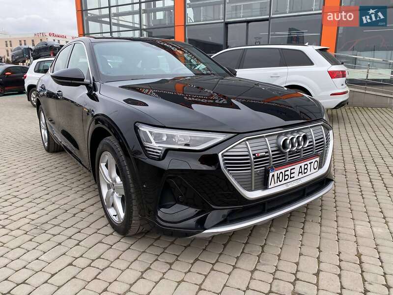 Audi E-tron (2021)