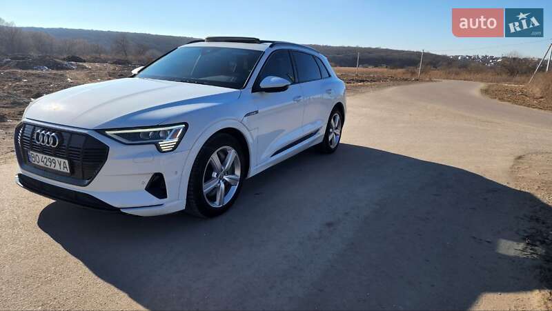 Audi E-tron (2019)
