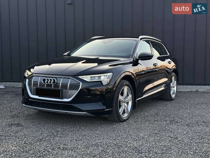 Audi E-tron (2021)