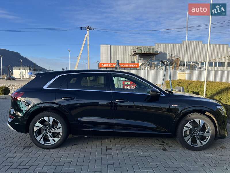 Audi E-tron (2020)