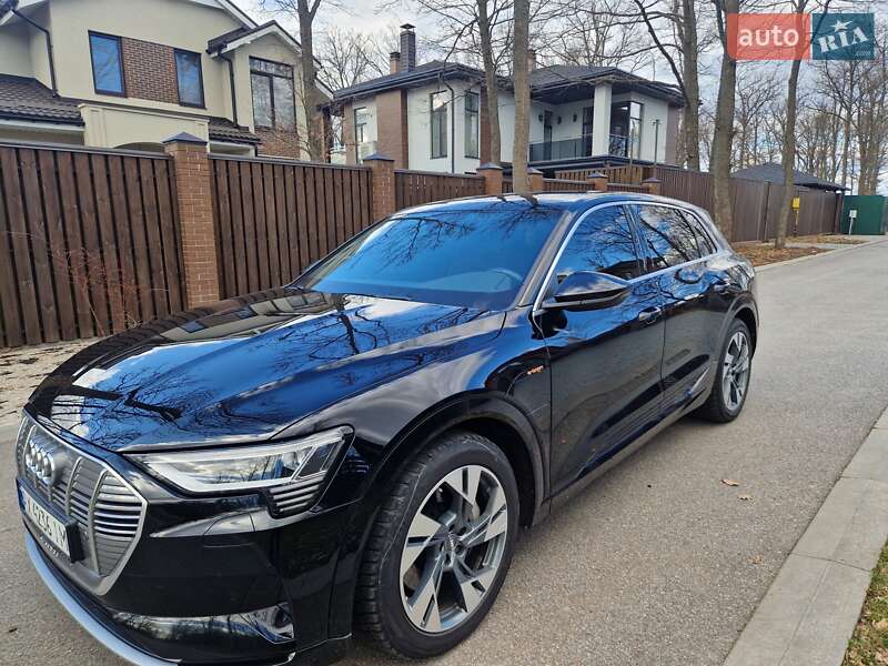 Audi E-tron (2020)