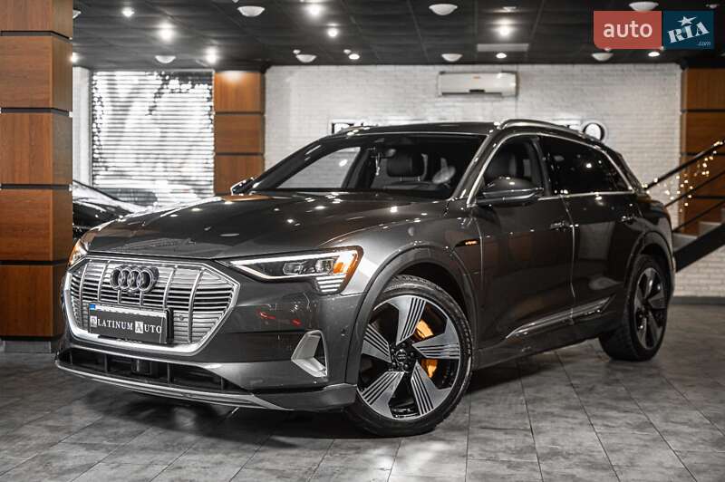 Audi E-tron (2019)
