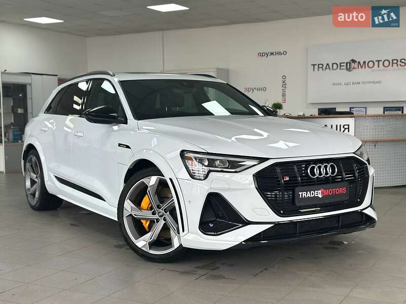 Audi E-tron (2022)