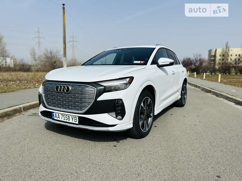 Audi Q4 e-tron (2022)
