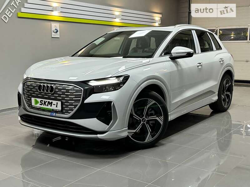 Audi Q4 e-tron (2024)