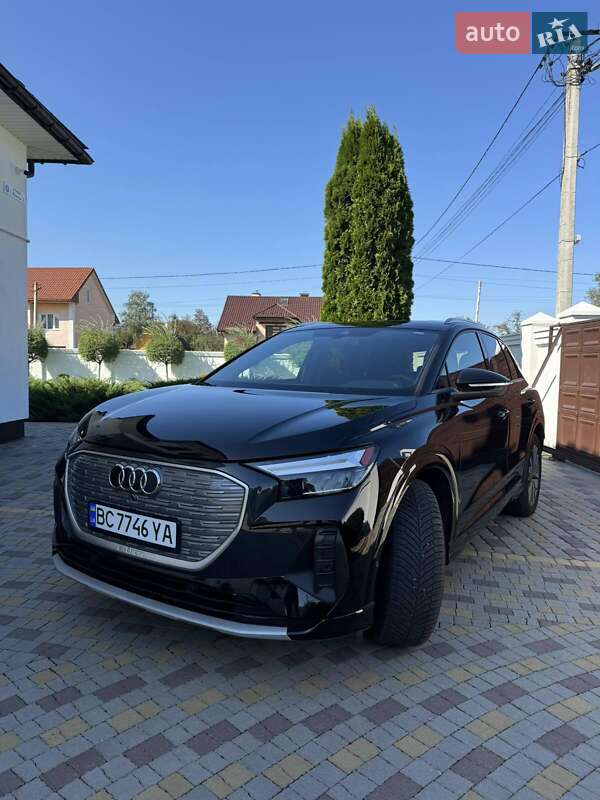 Audi Q4 e-tron (2022)