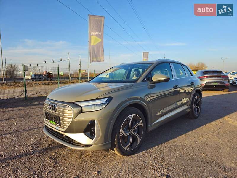 Audi Q4 e-tron (2024)