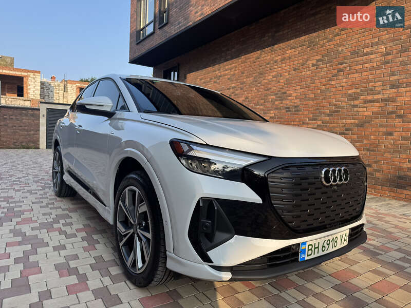 Audi Q4 sportback e-tron (2023)