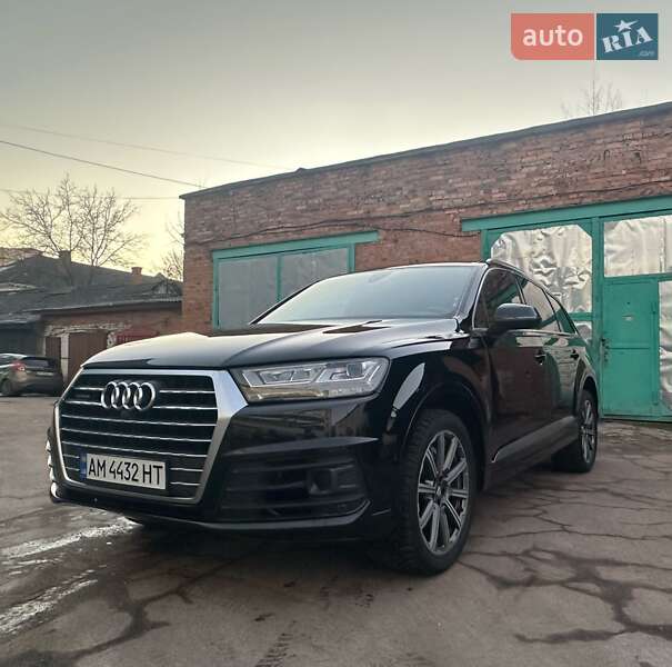 Audi Q7 (2017)