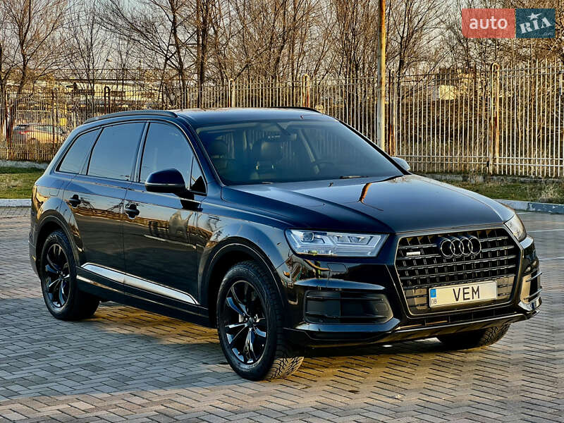 Audi Q7 (2016)