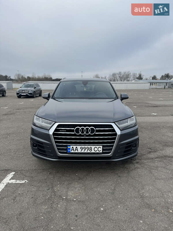 Audi Q7 (2017)