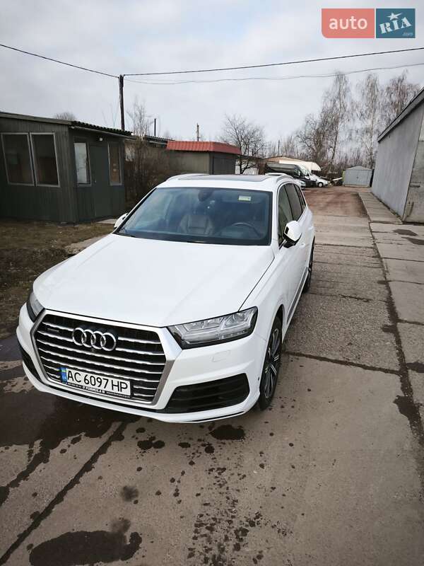 Audi Q7 (2016)