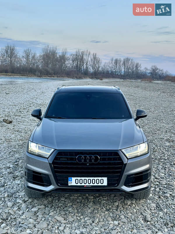 Audi Q7 (2016)