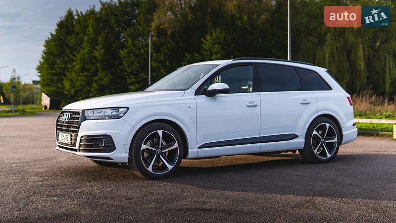 Audi Q7 (2017)