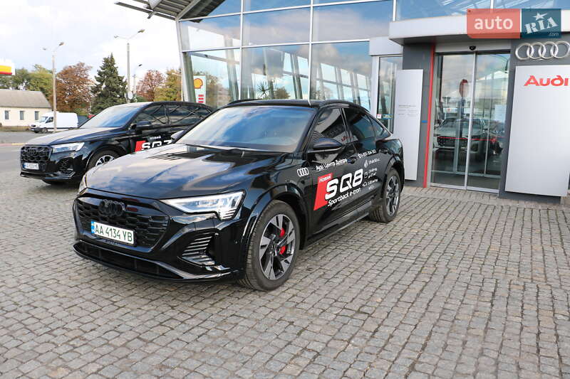 Audi Q8 e-tron (2023)
