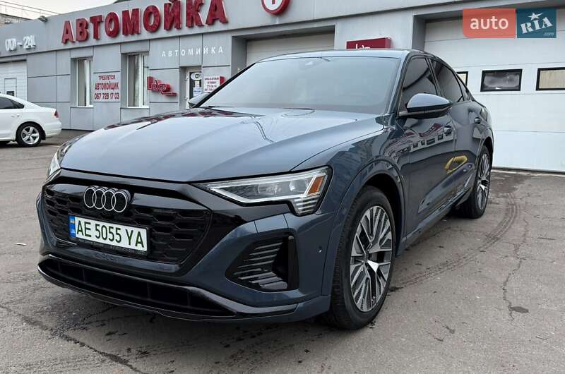 Audi Q8 e-tron (2023)