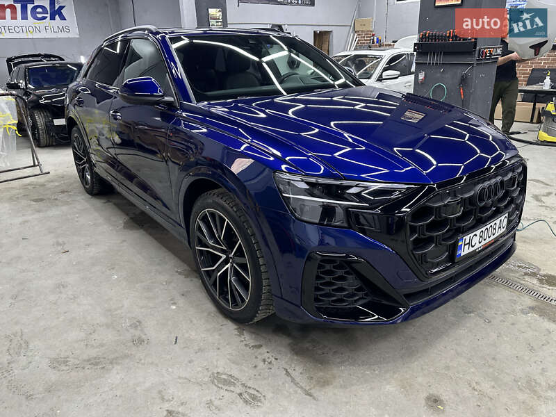 Audi Q8 (2019)