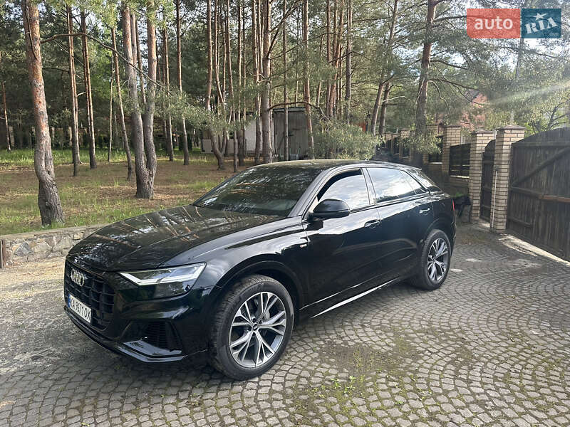 Audi Q8 (2021)