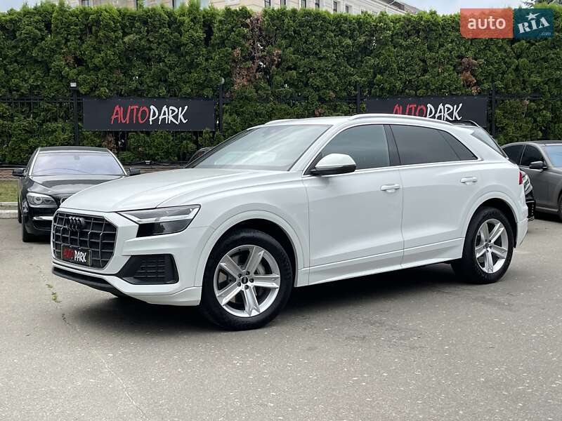 Audi Q8 (2021)