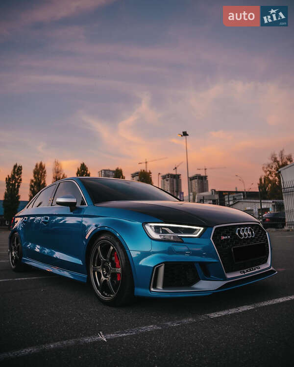 Audi Rs3 (2017)