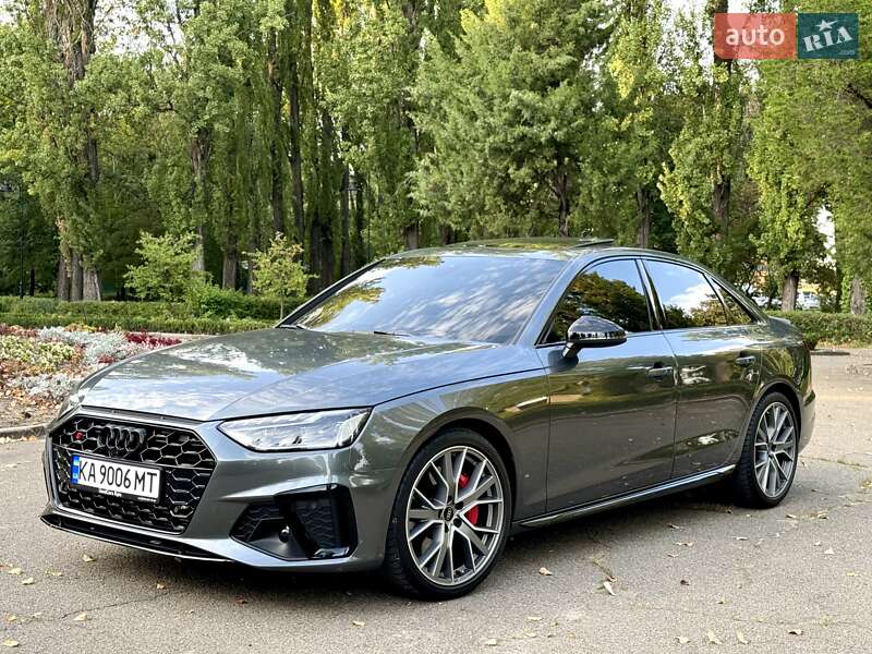 Audi S4 (2023)