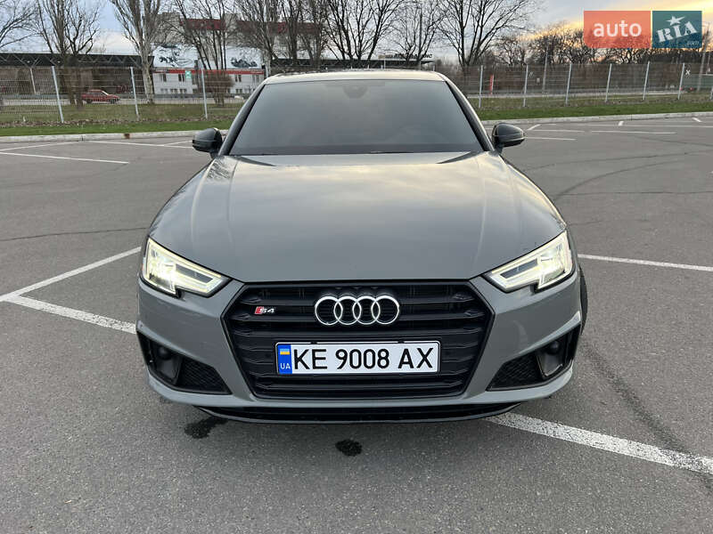 Audi S4 (2018)