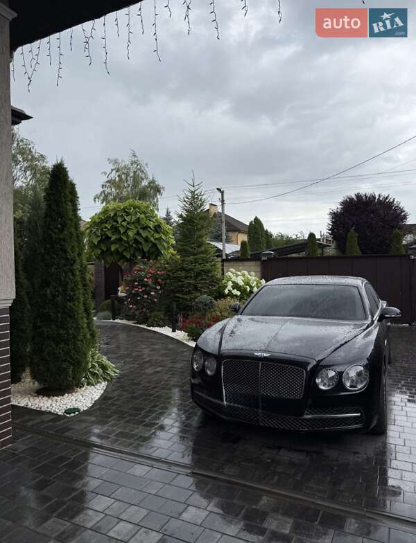 Bentley Flying spur (2013)
