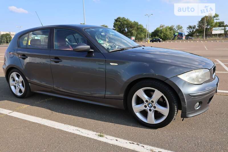 Bmw 1 series (2006)