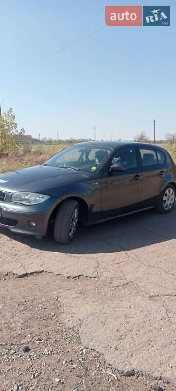 Bmw 1 series (2006)