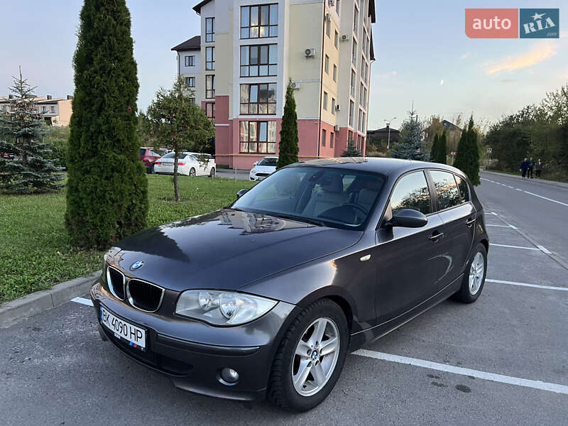 Bmw 1 series (2004)