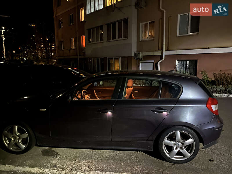 Bmw 1 series (2006)