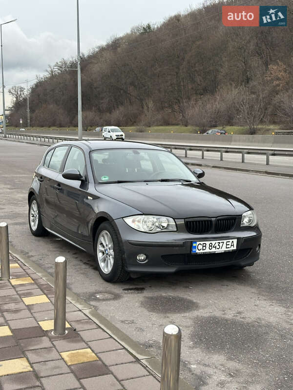 Bmw 1 series (2006)