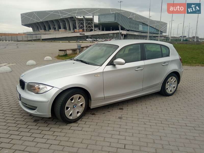 Bmw 1 series (2009)