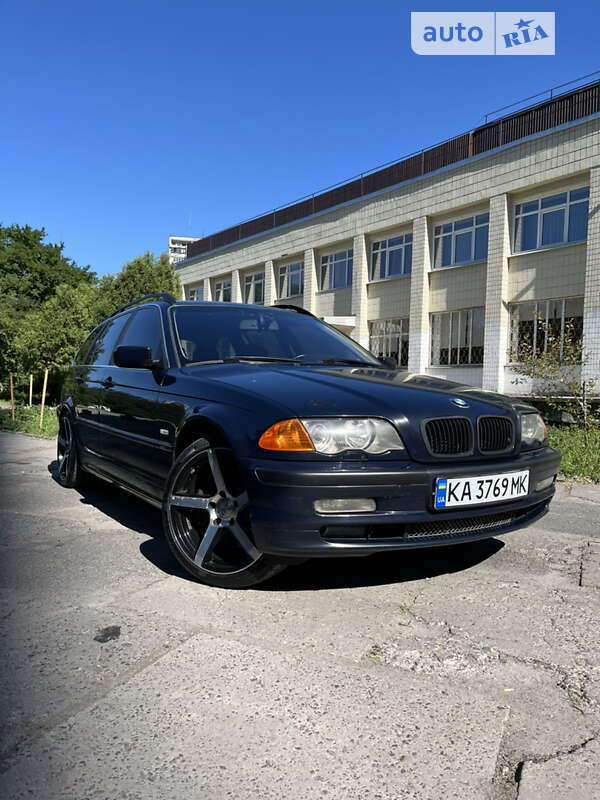Bmw 330xi (2001)