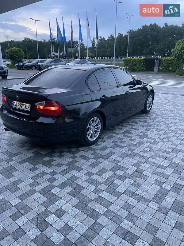 Bmw 318 (2007)