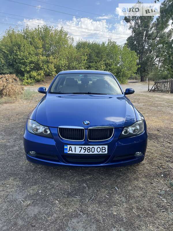 Bmw 318 (2006)